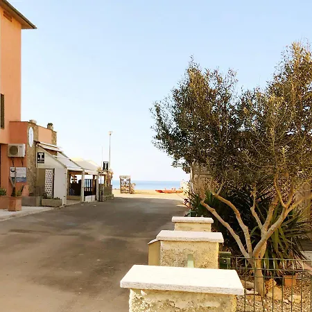 Vicini Al Mare A *